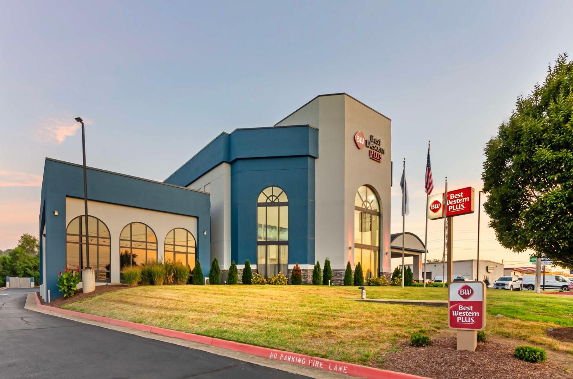 Best Western Plus Harrisonburg Extérieur photo